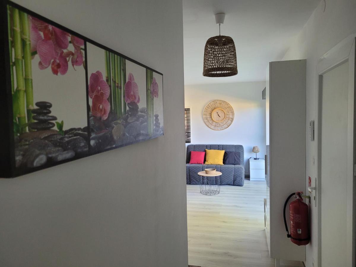 Saint-Julien-de-Peyrolas Appartement Tout Equipe En Rez-De-Jardin Entre Gard Et Ardeche מראה חיצוני תמונה
