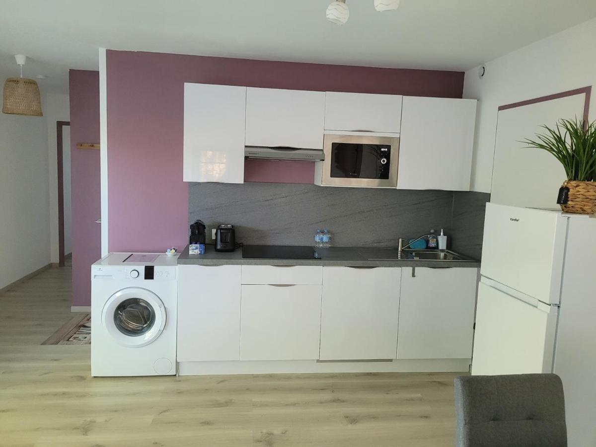 Saint-Julien-de-Peyrolas Appartement Tout Equipe En Rez-De-Jardin Entre Gard Et Ardeche מראה חיצוני תמונה